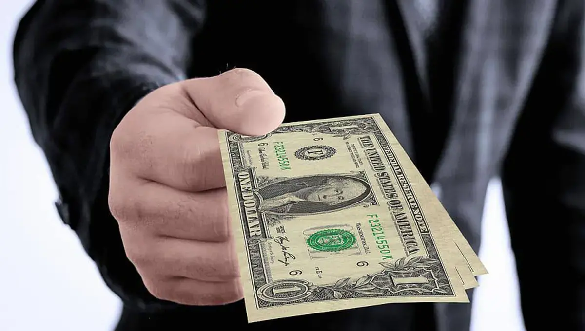 چالش‌های صندوق‌های ارزی؛ ابهام در نحوه بازپرداخت سود و اصل سرمایه