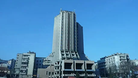 زلاتیبور: یک هتل به شکل موشک، نمادی از معماری بروتالیسم که ستاره های خود را از دست داد!  (+عکس)