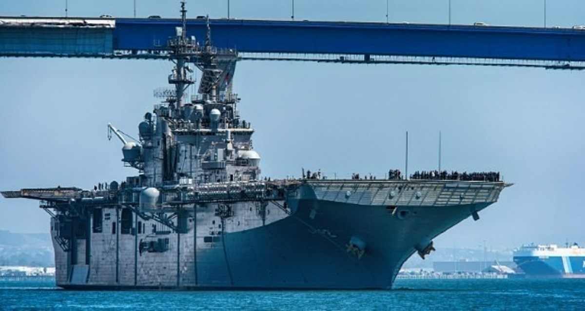 ناوهای هواپیمابر آمریکا چگونه می‌توانند بدون رادار و GPS حرکت کنند؟
