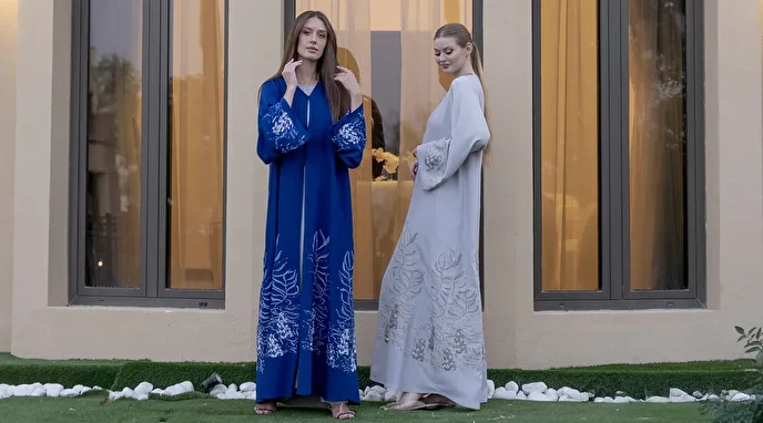 ایده‌های جدید برای ست کردن مانتو عبایی و بلند