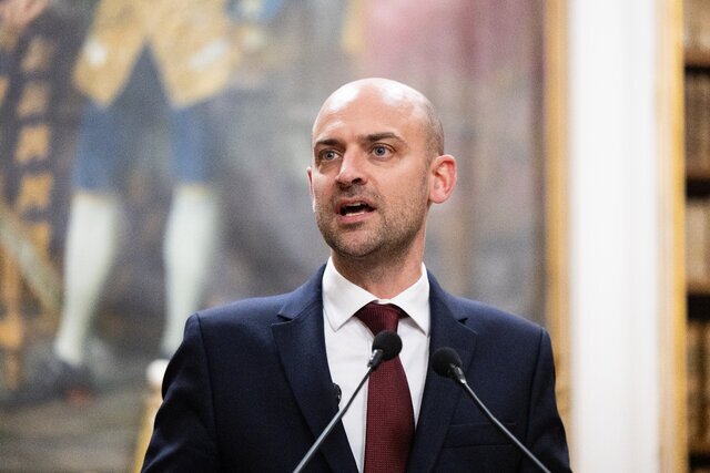 ادعای فرانسه: ایران باید در مذاکرات «به امتیازات بزرگی تن دهد» تا از حملات آمریکا به خاک خود جلوگیری کند!