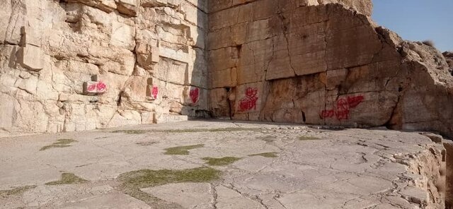 استفاده از قطعات تاریخی یادگار دوران هخامنشی به‌عنوان اجاق!