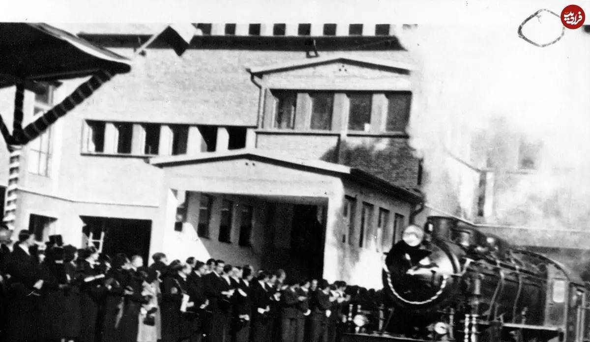 حرکت اولین قطار از ایستگاه راه آهن تهران