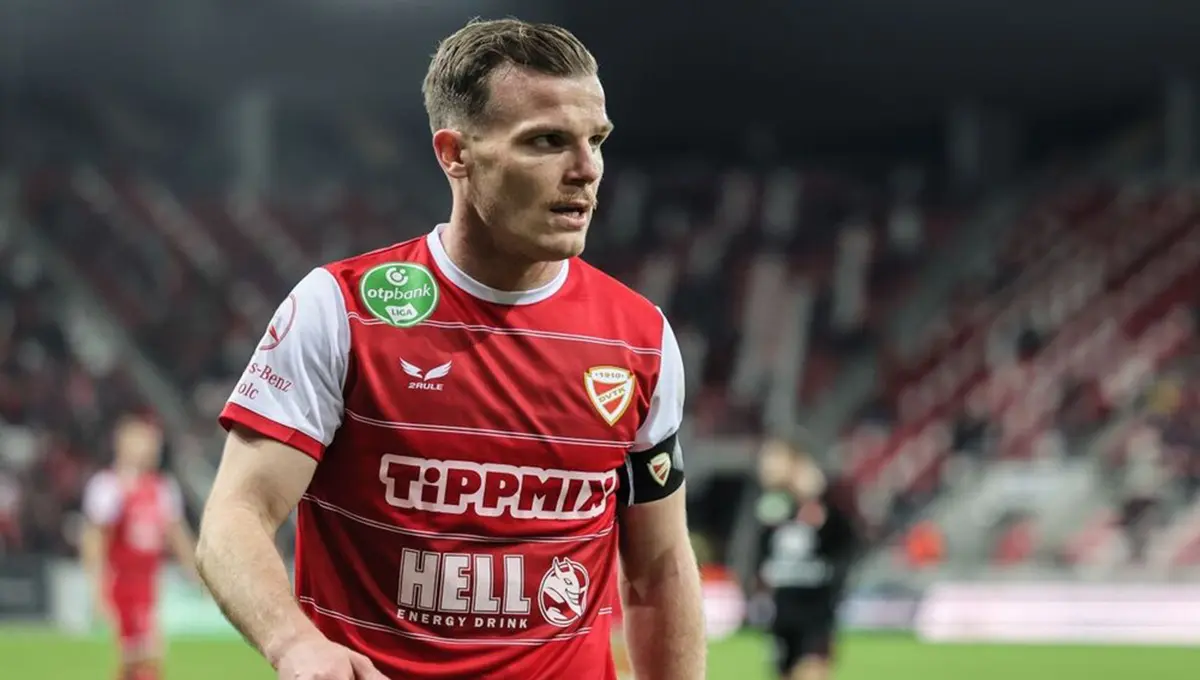 رونمایی رسمی پرسپولیس از دنیل گرا و فرزین معامله&zwnj;گری