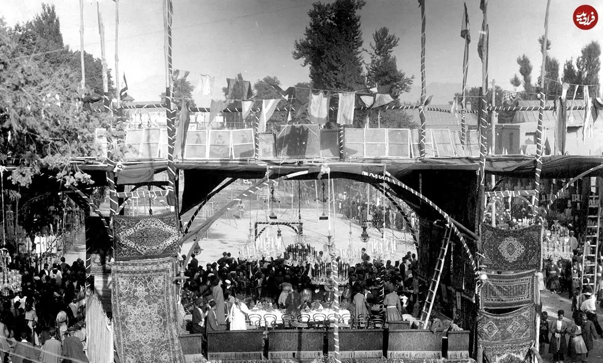 نمایی از جشن اولین سالروز تأسیس مشروطیت در ایران