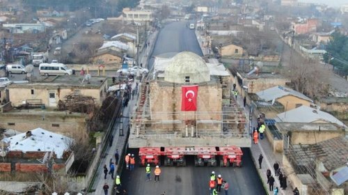 جابجایی مسجد 610 ساله در ترکیه+تصاویر