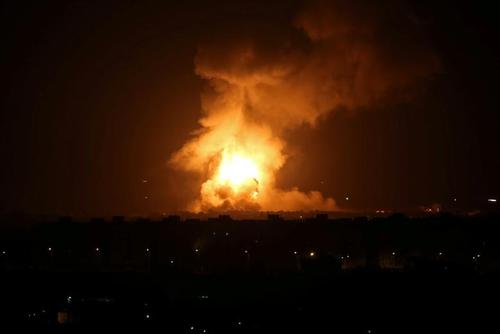 حمله هوایی شبانه اسراییل به نوار غزه/ رویترز