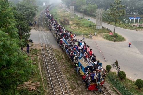 قطار پرازدحام در بنگلادش/ خبرگزاری فرانسه  