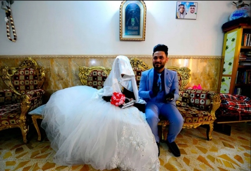 مراسم عروسی بدون حضور مهمان در شهر نجف عراق/ خبرگزاری فرانسه