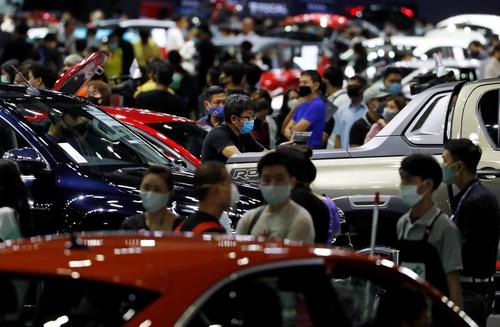 برگزاری چهل و یکمین نمایشگاه بین‌المللی خودرو بانکوک به رغم بیم از شیوع ویروس کرونا/ رویترز