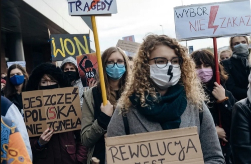 تظاهرات علیه محدودیت قانونی سقط جنین در لهستان/ شهر گدانسک/ رویترز