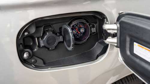 اوتلندر 2021 پلاگین هیبرید؛ نسخه جدیدتر، قویتر اما با قیمت ثابت! (+عکس)