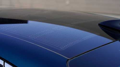 جنسیس G80 الکتریکی با سقف خورشیدی (+عکس)