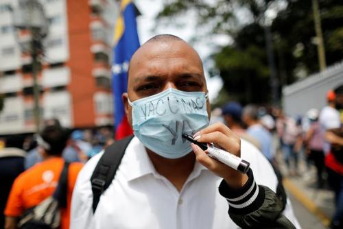 تظاهرات مردم و کادر درمان در شهر کاراکاس ونزوئلا با شعار 