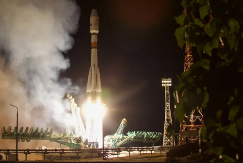 ارسال راکت فضایی سایوز روسی از پایگاه فضایی بایکونور قزاقستان با ماموریت ارتقای سرعت اینترنت جهانی/ ایتارتاس