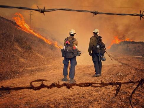 آتش سوزی جنگل ها و مراتع در ایالت کالیفرنیا آمریکا/ رویترز