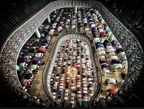 برگزاری نماز جمعه در مسجد حامع 
