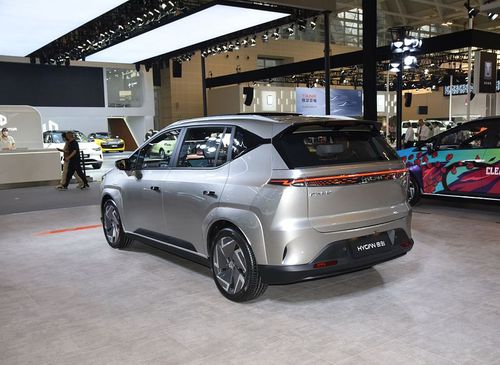 خودروی جدید چینی با امکانات روز و تلاش برای ارائه یک طراحی مشتری پسند! (+عکس)