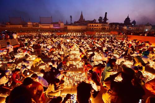 جشنواره آیینی دیوالی در هند/ خبرگزاری فرانسه