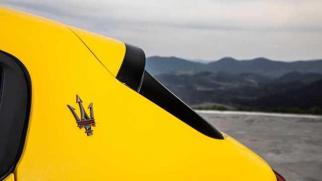 ایتالیایی‌ها یکی از سریع‌ترین و لوکس‌ترین‌های جهان خودرو را معرفی کردند (+عکس) - موبنا