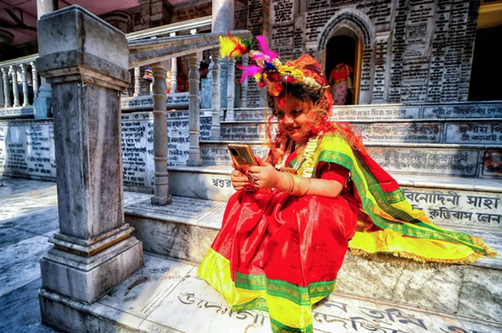  دختر هندو در معبدی در کلکته هند/SOPA