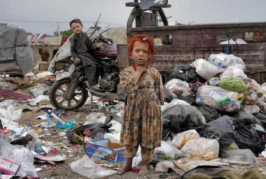 محل انباشت زباله در شهر کابل افغانستان/ آسوشیتدپرس