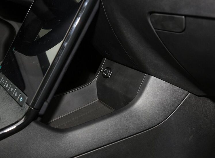 کراس اوور چینی با طراحی هاکان ساراچ اوغلو از خالقان پورشه 918 اسپایدر! (+ عکس) 4