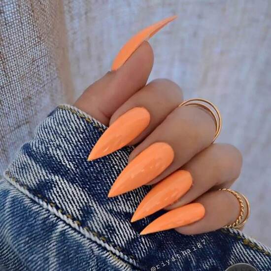 شیک ترین مدل های ناخن رنگ سال 2024