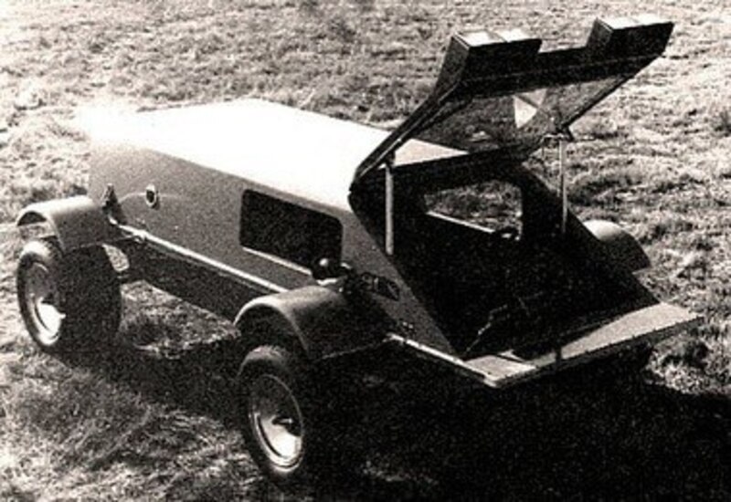 یک وسیله نقلیه عجیب و غریب در سال 1977 