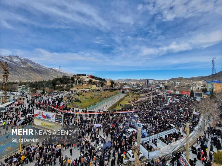 راهپیمایی ۲۲ بهمن در خرم آباد