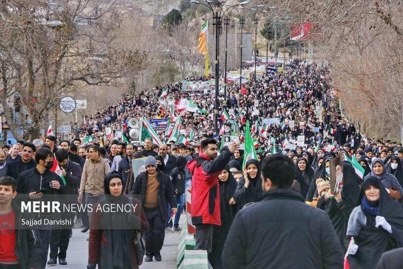 راهپیمایی ۲۲ بهمن در خرم آباد