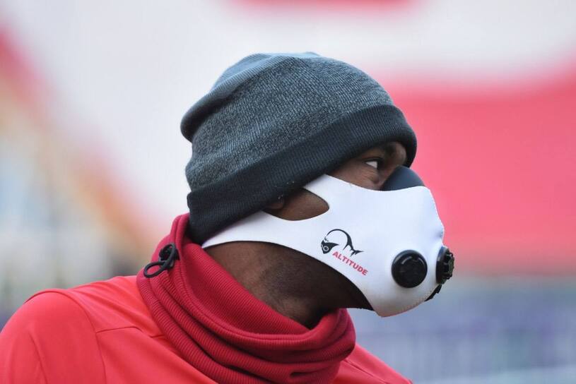 تصاویری جالب از عبدالکریم حسن مدافع قطری پرسپولیس با ماسک