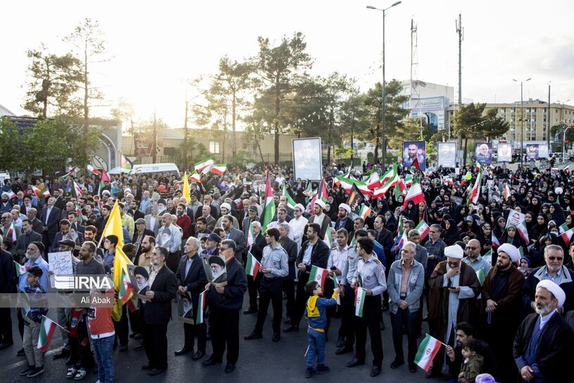 تجمع مردم سمنان در حمایت از حمله موشکی و پهپادی به اسرائیل