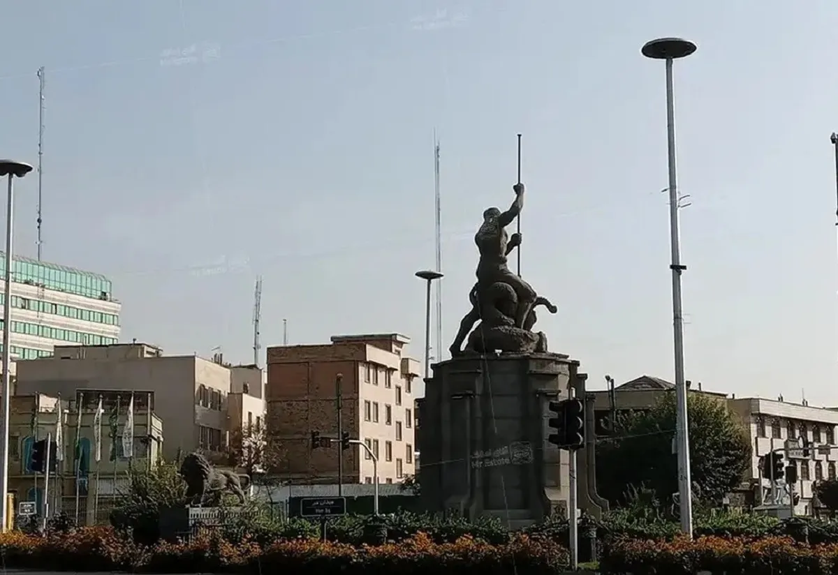 تصویری از قدیمیترین برج تهران در دوره قاجار