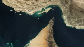 کارشناس اقتصاد و انرژی بی‌بی‌سی: محاصره دریایی ایران، مصداق حماقت ترامپ است!