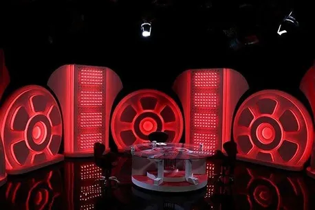برنامه «هفت» از ۱۴۰۱ به این سو: تریبون یا برنامه سینمایی؟/چگونه یک برنامه فرهنگی به ابزار دوقطبی‌سازی تبدیل شد