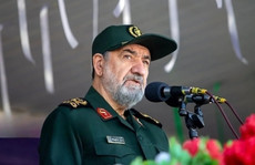 محسن رضایی: موشک‌سازی از درون ۸ سال دفاع مقدس آغاز شد
