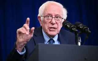 سندرز خطاب به ترامپ: به جای جنگ، در بخش بهداشت و مسکن سرمایه‌گذاری کن