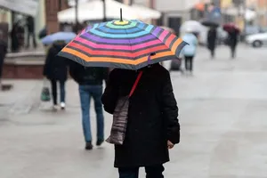 آغاز بارش‌ها از دوشنبه در کشور/ آلودگی قابل توجه هوای برخی کلانشهرها