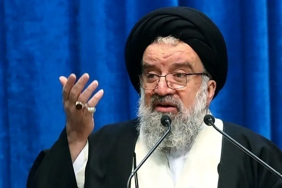 احمد خاتمی امام جمعه موقت تهران: هیچ جناح و گروهی نباید موفقیت‌های جنگ را به خود نسبت دهد