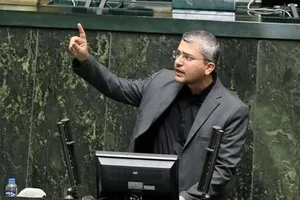 هشدار نماینده مجلس به آمریکا: با کل نیروی دریایی‌تان هم توان عبور از تنگه هرمز را نخواهید داشت
