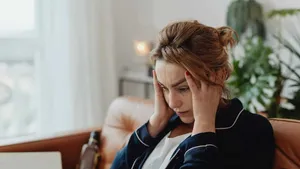 گیجی ناگهانی چیست و چه بیماری هایی باعث آن می شوند؟