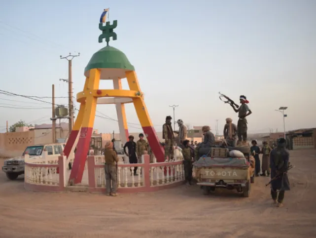 جنگ داخلی در کشور مالی / وزیر دفاع کشته شد/ سقوط چند شهر به دست القاعده