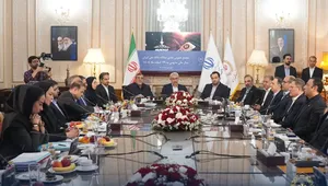تأکید وزیر اقتصاد بر صیانت از منابع بانک ملی در پرونده بانک آینده