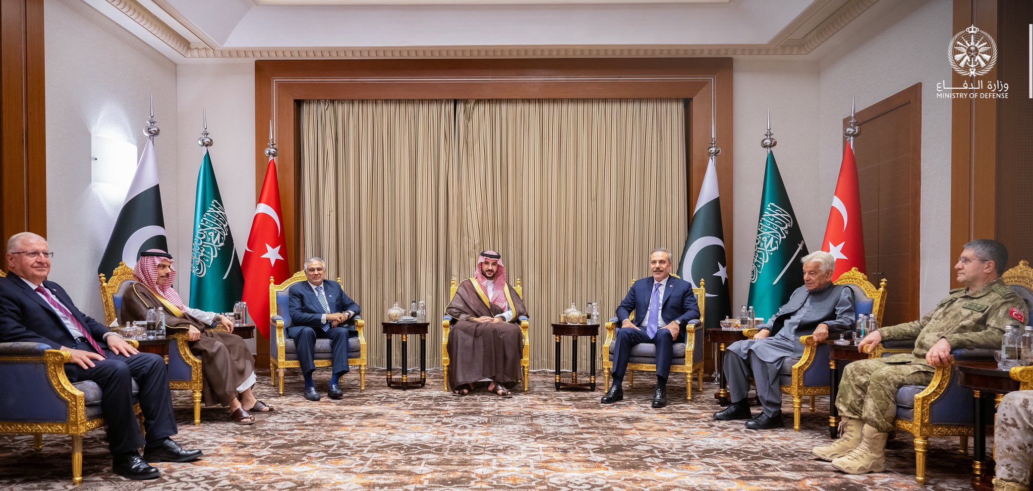 نشست مشترک وزیران خارجه و دفاع عربستان سعودی، ترکیه و پاکستان در ریاض برگزار شد