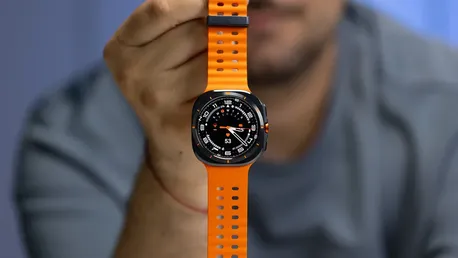 احتمال عرضه دو نسخه از Galaxy Watch Ultra 2 سامسونگ؛ تفاوت مدل‌ها چه خواهد بود؟