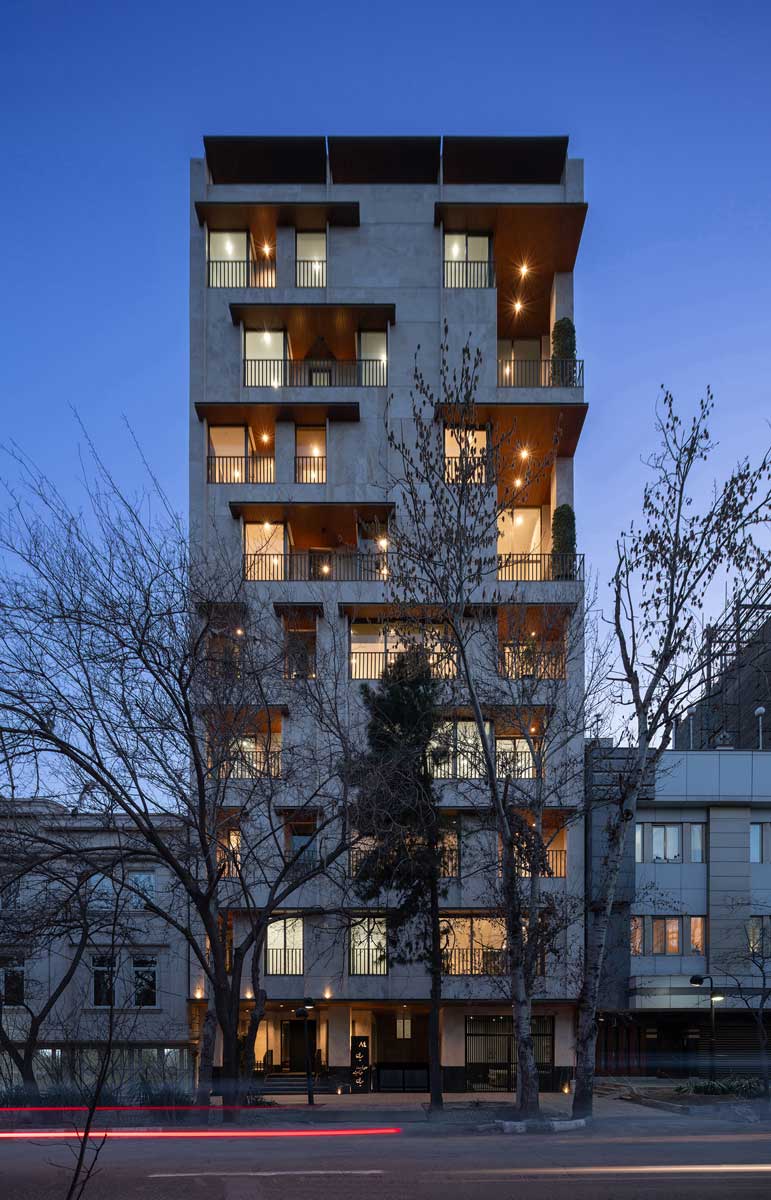 معماری ساختمان مسکونی میان در مشهد