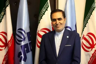 عابدینی معاون سیاسی صداوسیما: ایران بازیگر عقلانی با توان همزمان جنگ و دیپلماسی است