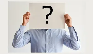 دو صندلی در دو سوی میز؛ چرا مقام دولتی نباید مدیر رسانه خصوصی باشد؟