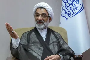 دبیر شورای عالی انقلاب فرهنگی: ما بمب اتم نمی سازیم اما اگر حمله کنید تمامی مراکز هسته ای شما را خواهیم زد